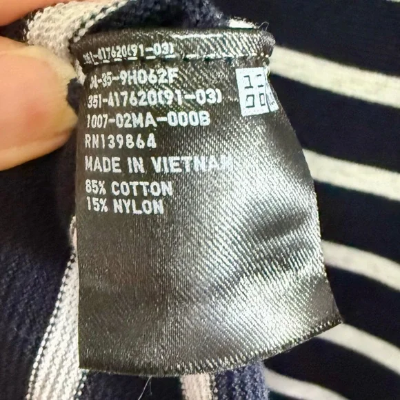 Uniqlo Navy and White Striped Shirt - Picture 8 of 8